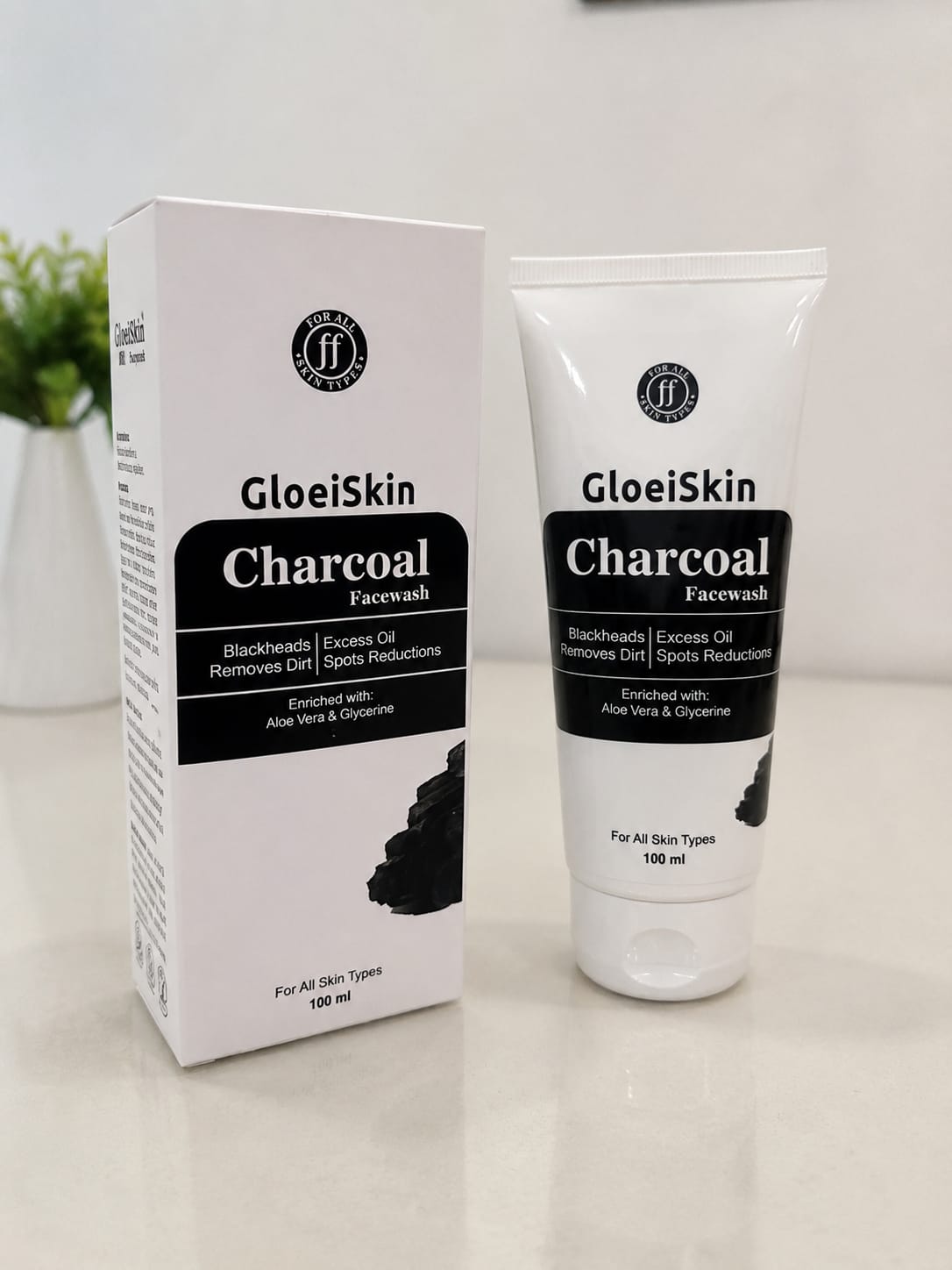 GLOEISKIN CHARCOL FACEWASH 100ML